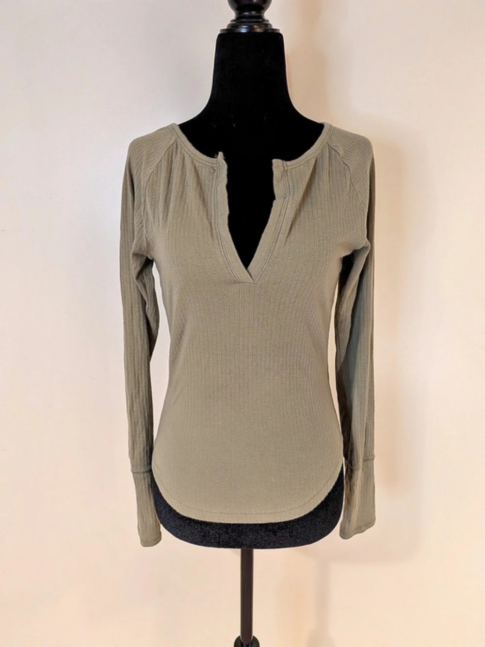 Intimately Free People Olive Green Ribbed Notch Neck Long Sleeve Top Size M